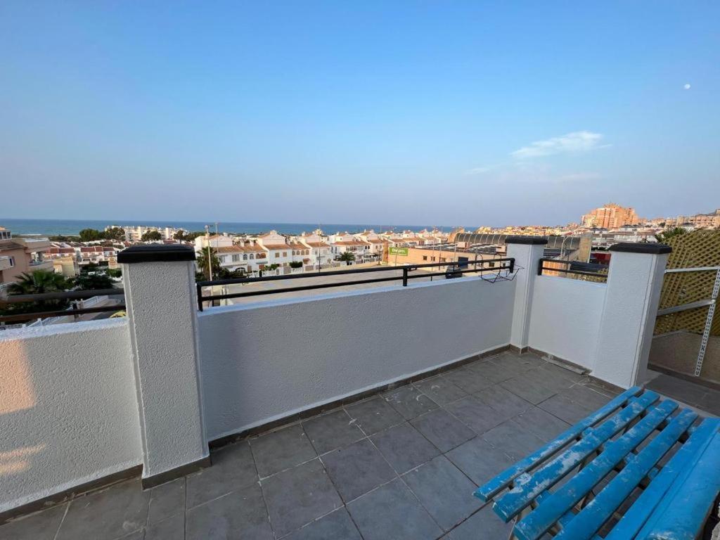 Atico Con Vistas Increibles, 3 Torrevieja